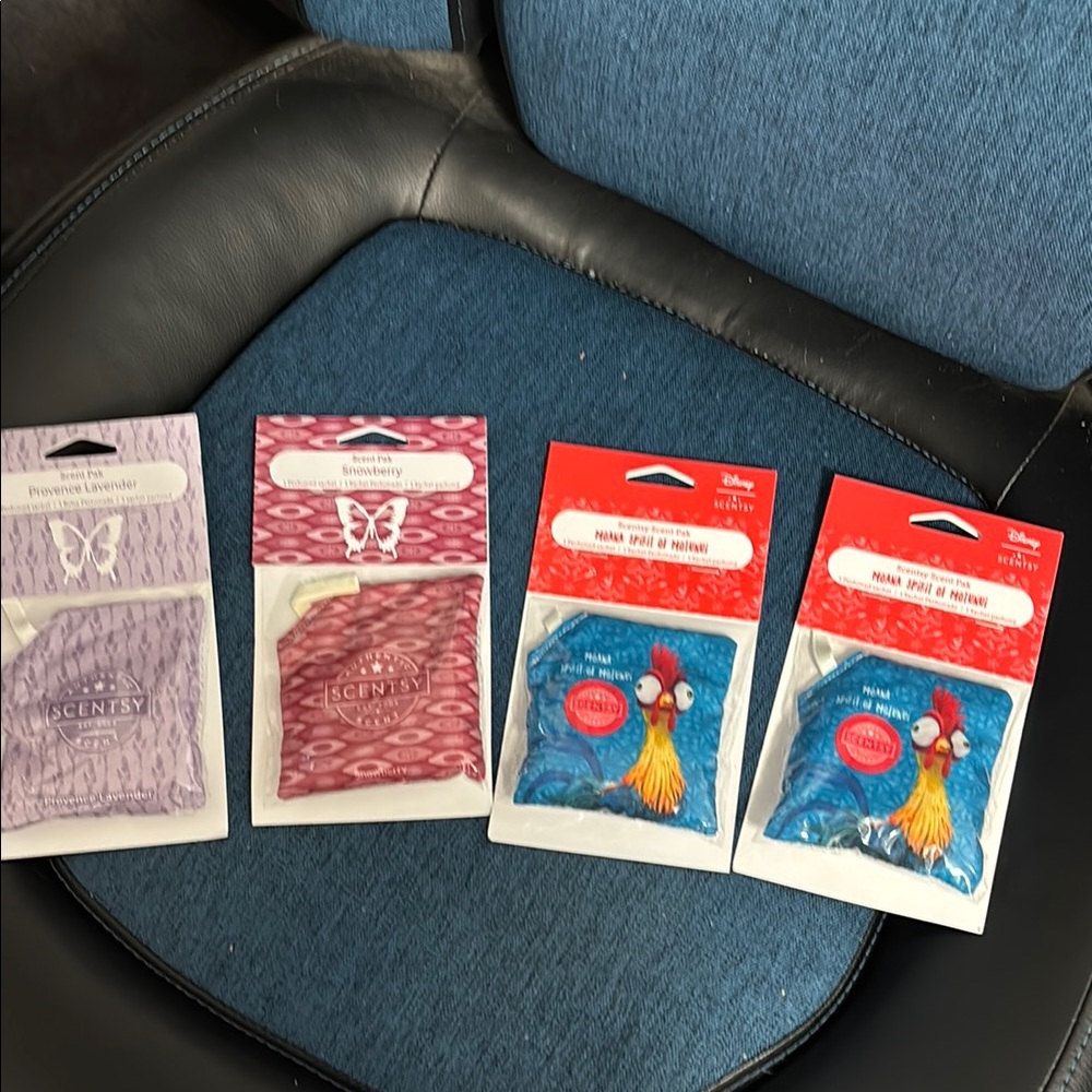 Set of 4 Scentsy Scent Paks